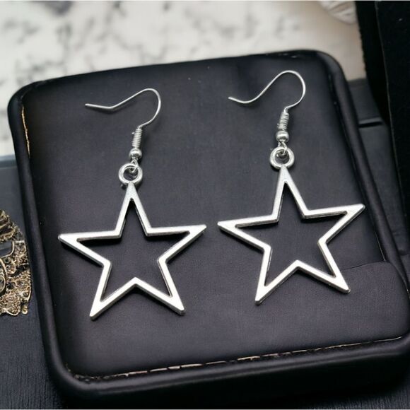 Star Earrings Dallas Cowboys NFL Fan Dangle Cut-Out Silver Shaped Jewelry Cosmic - Picture 1 of 6
